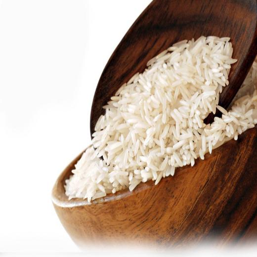 باحذف ارز مبادله‌ای برنج و تغییرات خلق الساعه در قوانین واردات این کالا، منتظر قیمتهای جدید برنج در بازار باشید